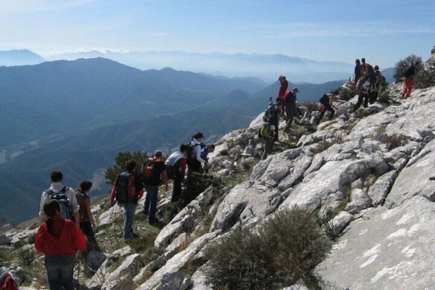 Lodè Trekking on Montalbo