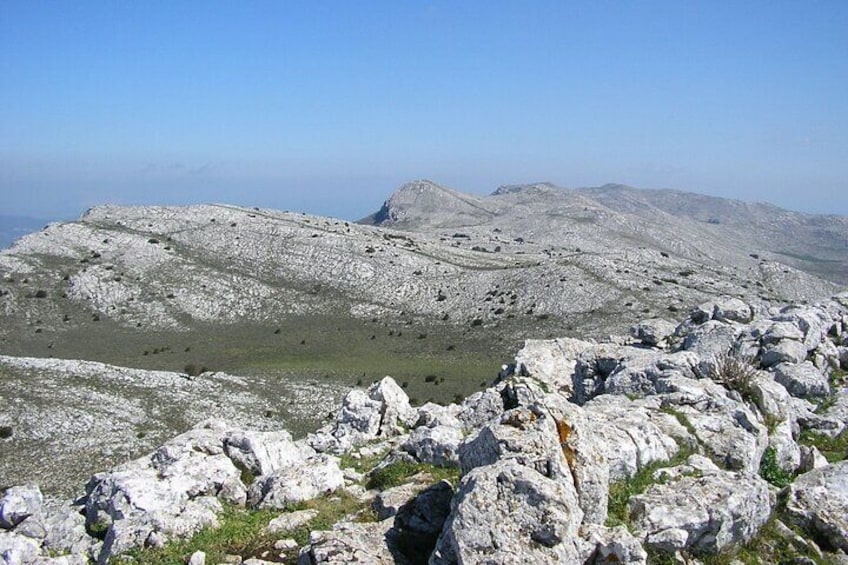 Lodè Trekking on Montalbo