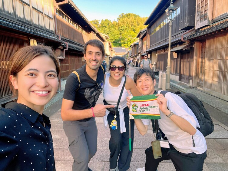 True Kanazawa: Private walking tour with a Local guide