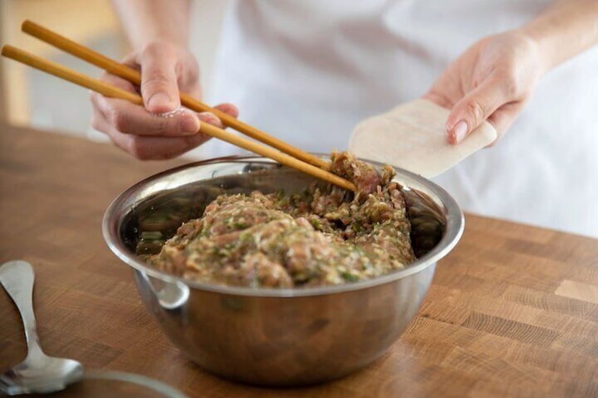 Wonton Cooking Class With Chef Lina in Sacramento