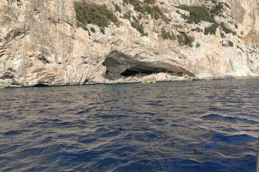 Sailing boat excursion in the Gulf of Orosei in Sardinia