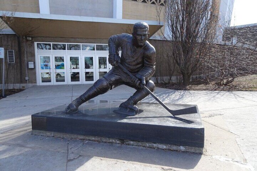 Montreal Olympic Park Self-Guided Walking Tour and Scavenger Hunt