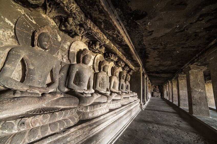 Day Tour in Ajanta and Ellora Caves with Mini Taj Mahal