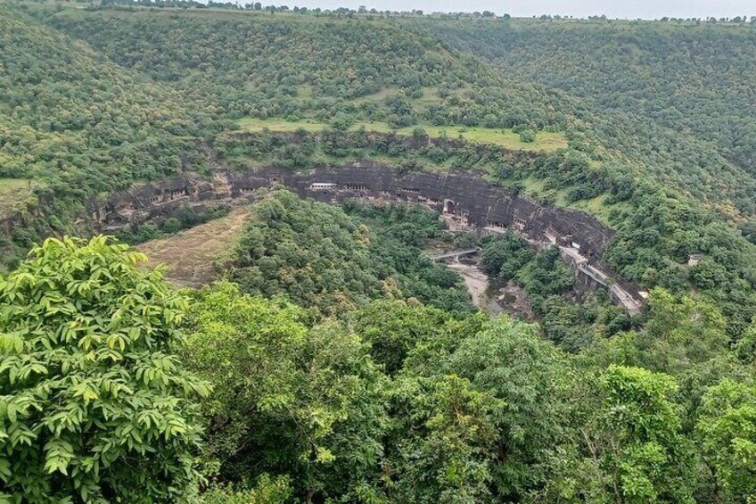 Day Tour in Ajanta and Ellora Caves with Mini Taj Mahal