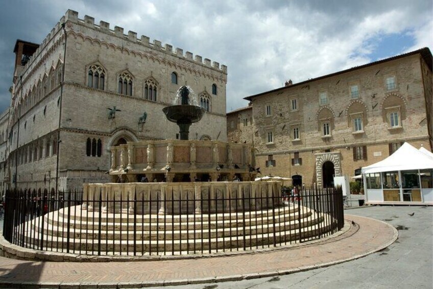 Perugia Scavenger Hunt and Highlights Self Guided Tour