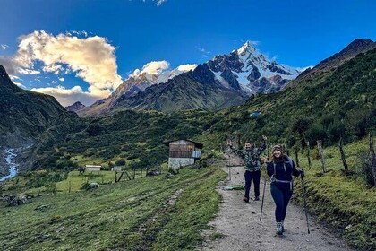 Salkantay trek to Machu Picchu 4 days