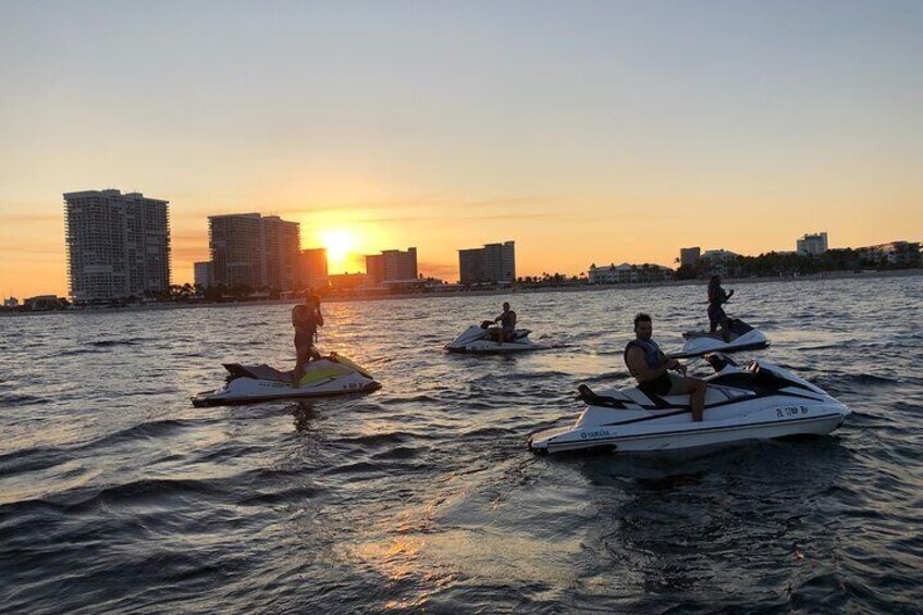 60 Minute Jet Ski Tour