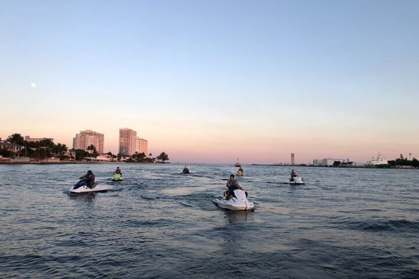 60 Minute Jet Ski Tour