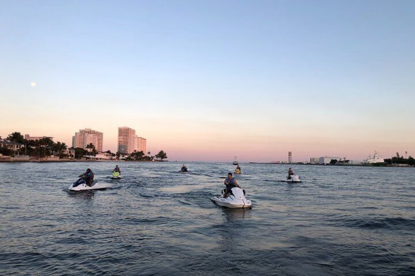60 Minute Jet Ski Tour