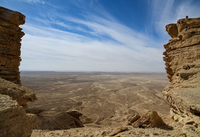 Explore Edge of the World with Dinner