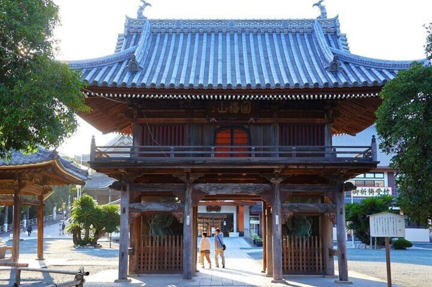 From Nagoya: Korankei Gorge and Picturesque Fox Shrines