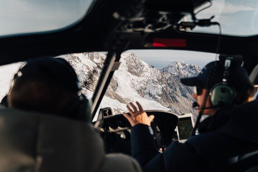 Mount Cook Scenic 30 Minute Helicopter Flight