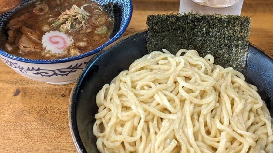 Himeji Tour with Castle Visit and Authentic Ramen Experience