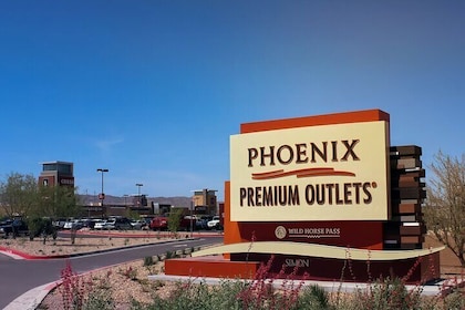 Private Shopping Tour from Phoenix to Phoenix Premium Outlets