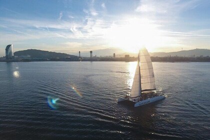 Tardeo (Afterwork) en Catamarán con Live Music desde Port Olimpic