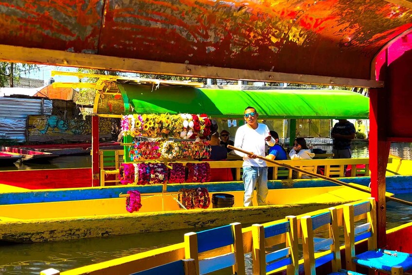 Picture 4 for Activity CDMX: Trajinera ride in Xochimilco with tacos, music and drinks
