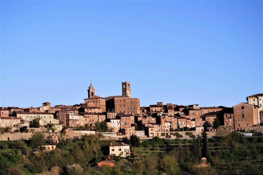 Città della Pieve: urban trekking, visiting Etruscan remains