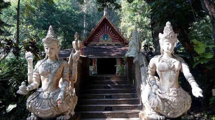 Wat Phra That Doi Suthep and Wat Pha lat Evening Tour and Guide