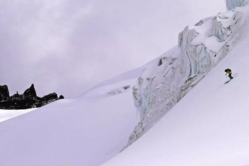 15 Days Ski Tour in Pequeño Alpamayo, Mururata & Parinacota