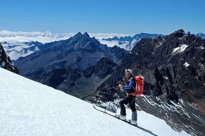 15 Days Ski Tour in Pequeño Alpamayo, Mururata & Parinacota