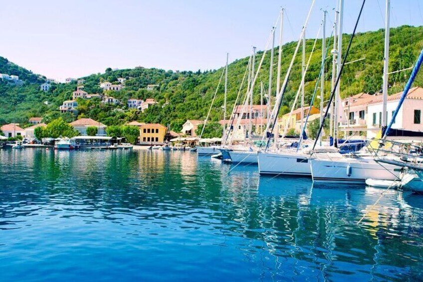 Magical Ithaca Island Bus and Cruise Tour from Kefalonia