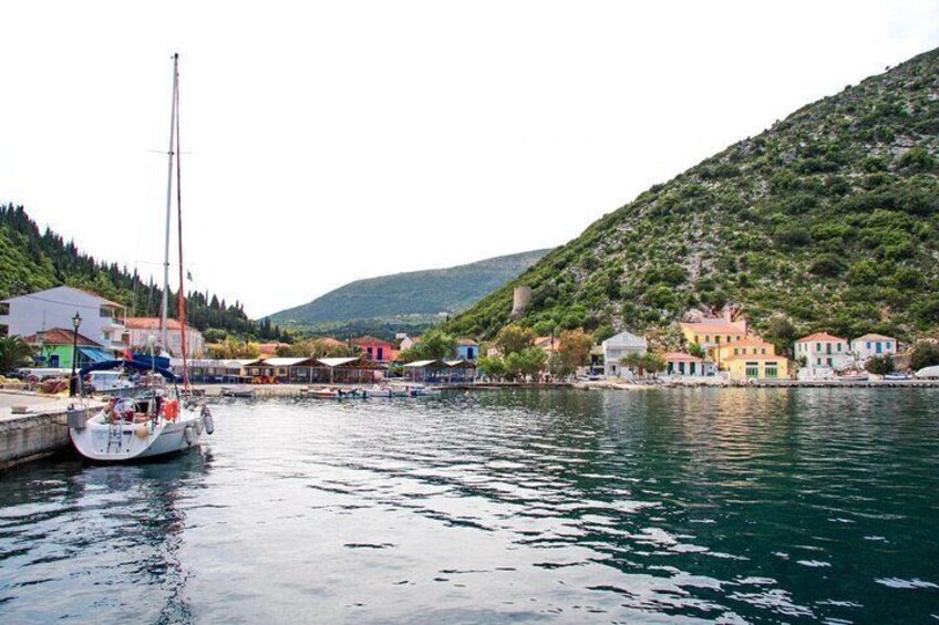 Magical Ithaca Island Bus and Cruise Tour from Kefalonia