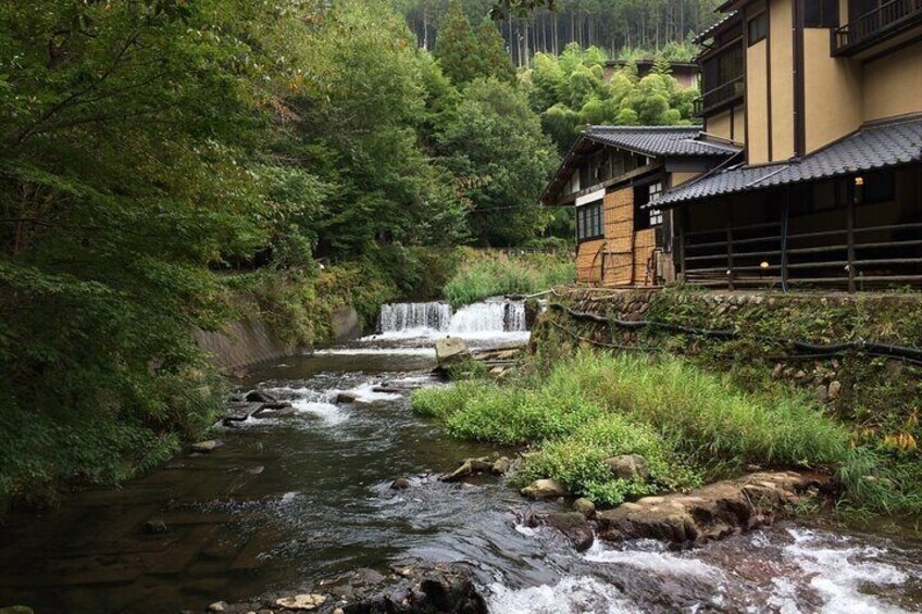  Time-Warp Ambiance

Stroll lantern-lit streets where traditional inns preserve 17th-century architecture - night views ranked Japan's Top 3 by Lonely Planet