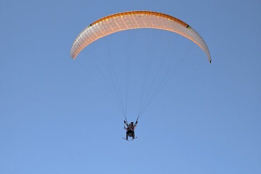 Paragliding always is the best idea