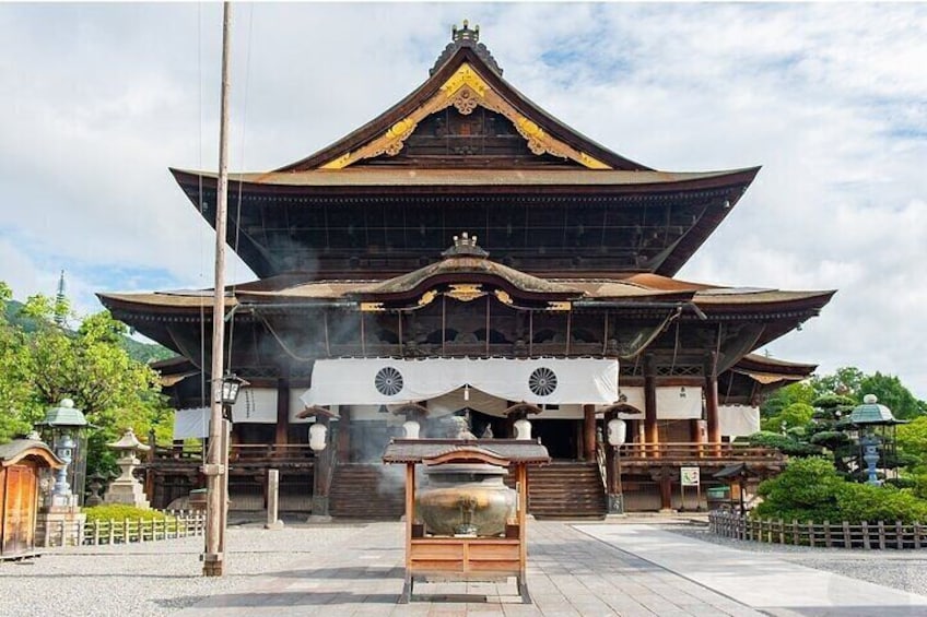Nagano Snow Monkey Park With Beef Sukiyaki And Gods Wine Tour