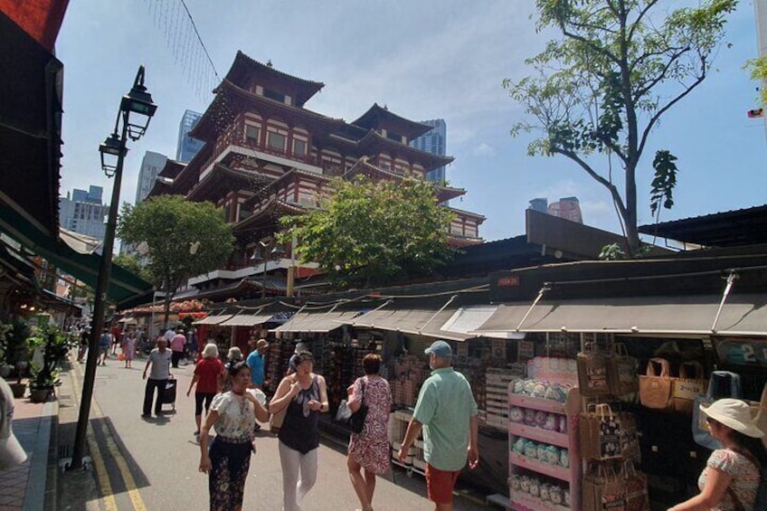 Singapore Chinatown & Ann Siang Hill Park Heritage Walking Tour