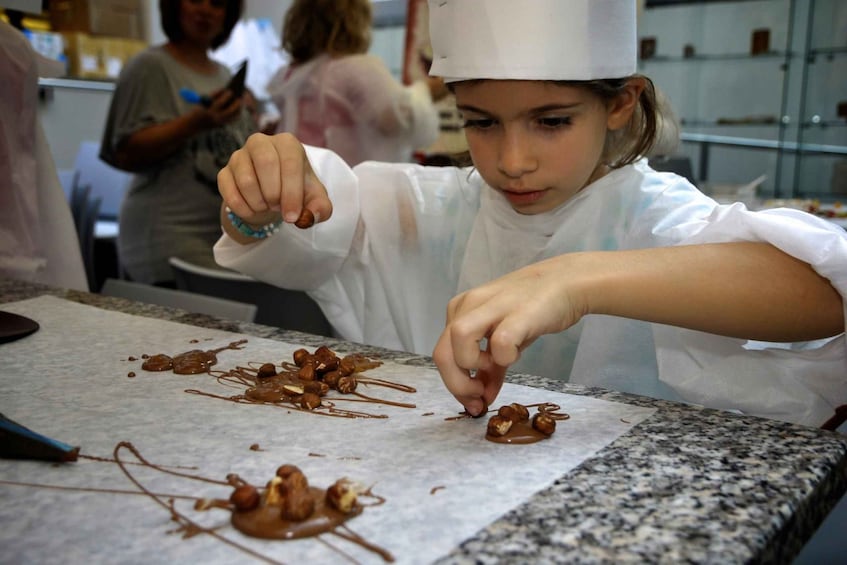 Picture 1 for Activity Bruges: Chocolate Making Workshop and Chocolate Museum Entry