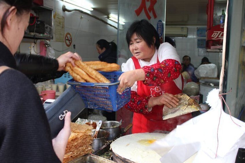 Private Guided Breakfast Tour of Former French Concession