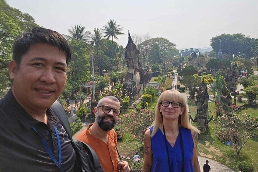 Private Full Day Vientiane City Tour with Buddha Park