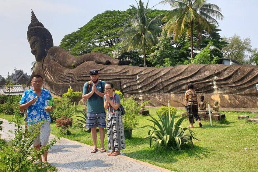 Private Full Day Vientiane City Tour with Buddha Park