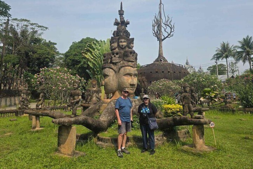 Private Full Day Vientiane City Tour with Buddha Park