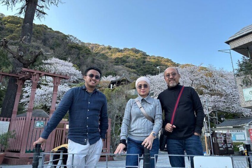 Personalized Kobe Tour with Local Student Guide