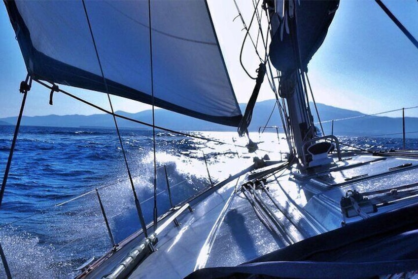 Sail boat charter tou experience