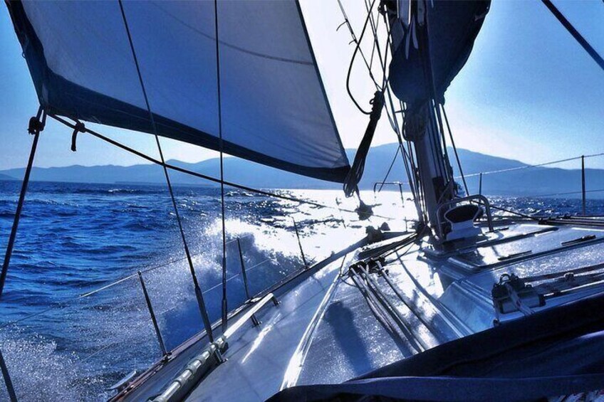 Sail boat charter tou experience
