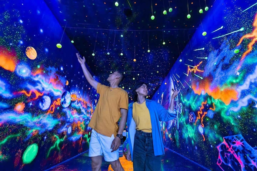 Malang: Milenial Glow Garden
