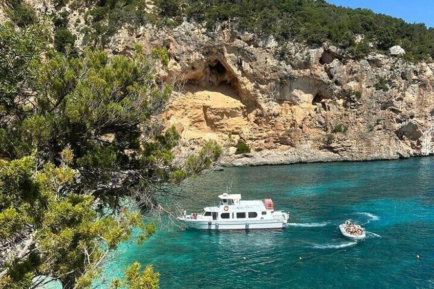 Cala Goloritzè Tour Cala Mariolu and Cala Sisine