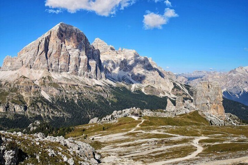 Tofane and Cinque Torri climbing to Nuvolau