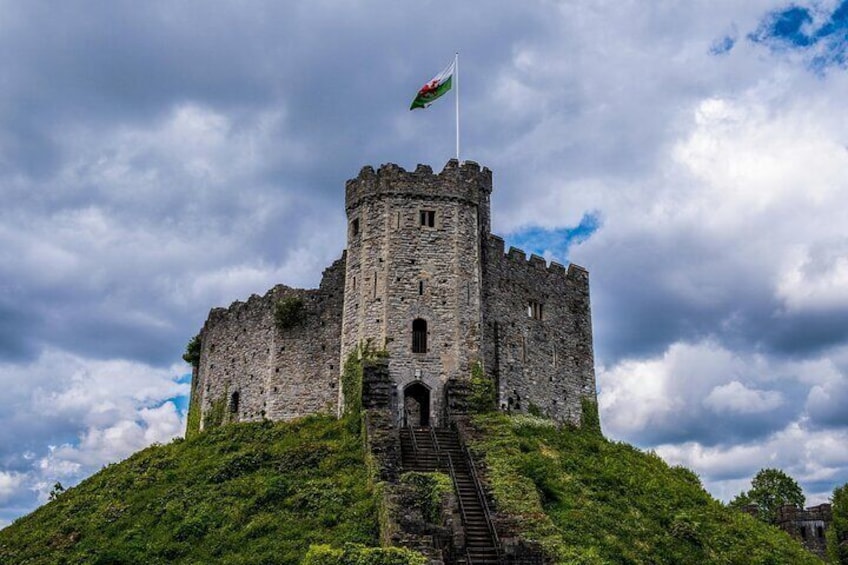 Cardiff Full Day Tour from London