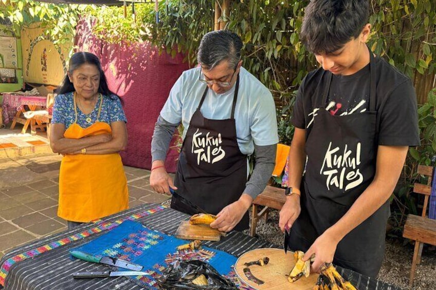 Market Tour in Antigua Make your own Tortillas