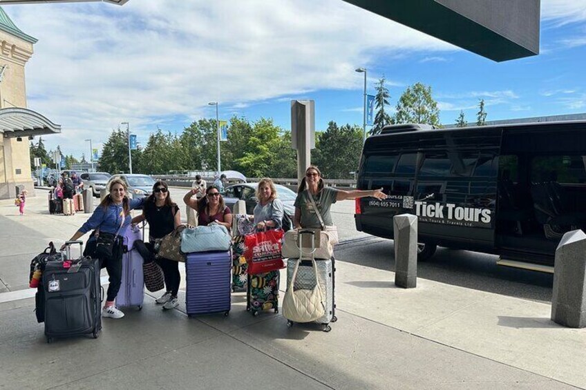 Private Vancouver to Kelowna and Wineries Day Trip