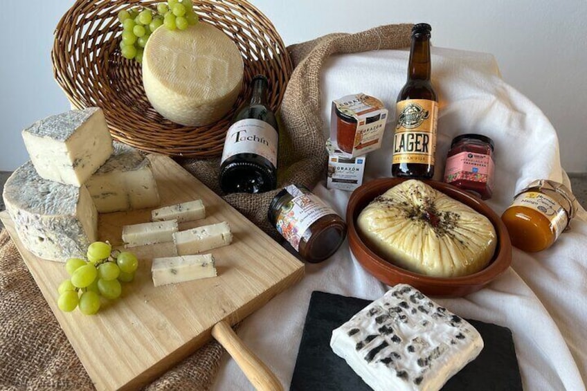 Cheese tourism at the foot of El Torcal