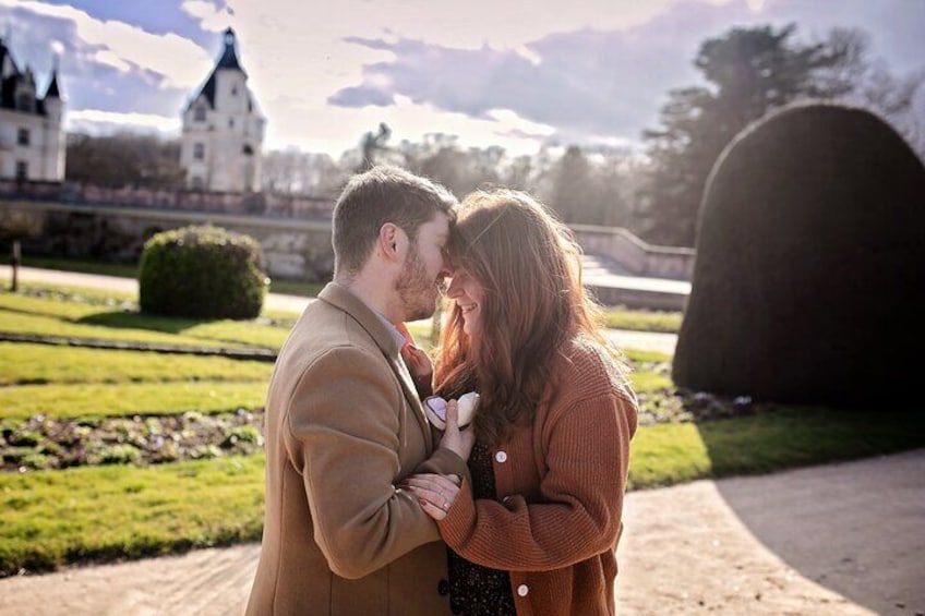 Photoshoot at Chenonceau Castle Gardens and Create Memories