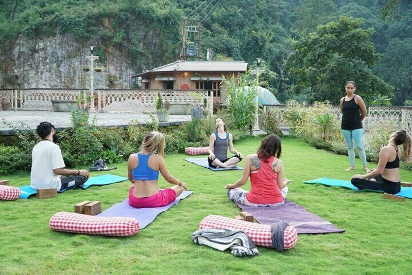 Yoga retreat in India at Abhayaranya Yoga Ashram, Rishikesh.