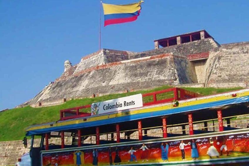 Yellow City Tour with Admission to Castillo San Felipe