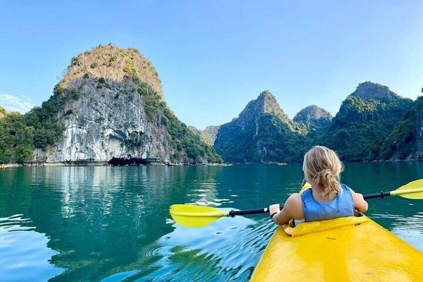 From Halong: Private Canoe Tour Explore Halong & Lan Ha Bay 