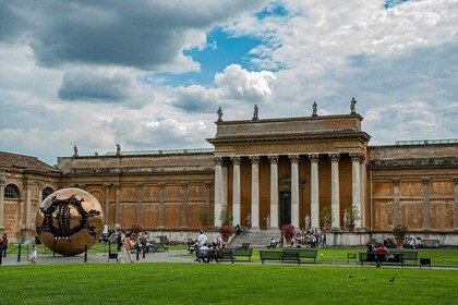 Vatican Museum and Sistine Chapel Express Entry